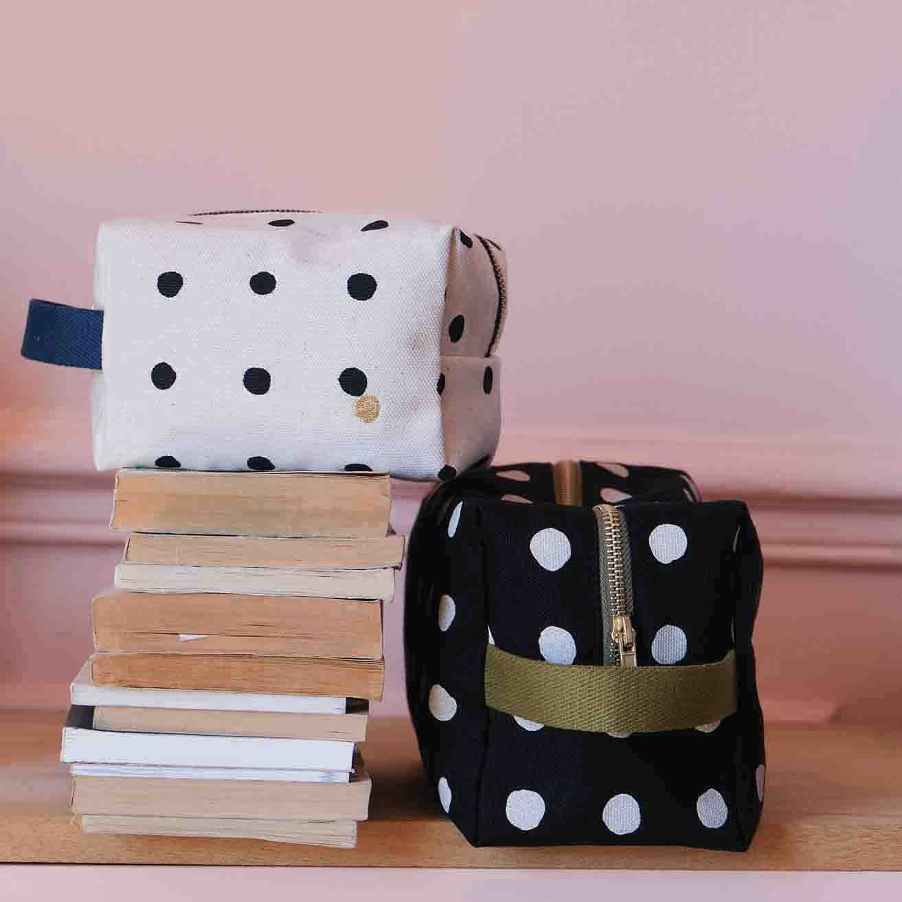Trousse de toilette Mia Caviar La Cerise sur le Gâteau