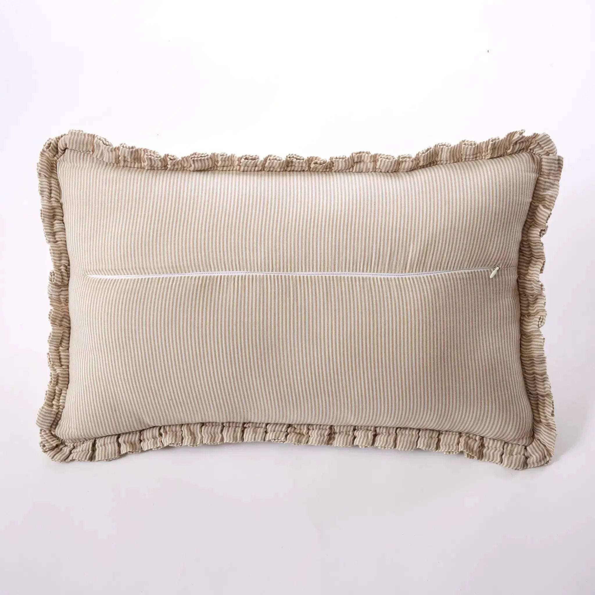 Coussin déhoussable avec passepoil 45 x 45 cm Gaze de coton tissée teinte ROMIE Ficelle by L'effet papillon