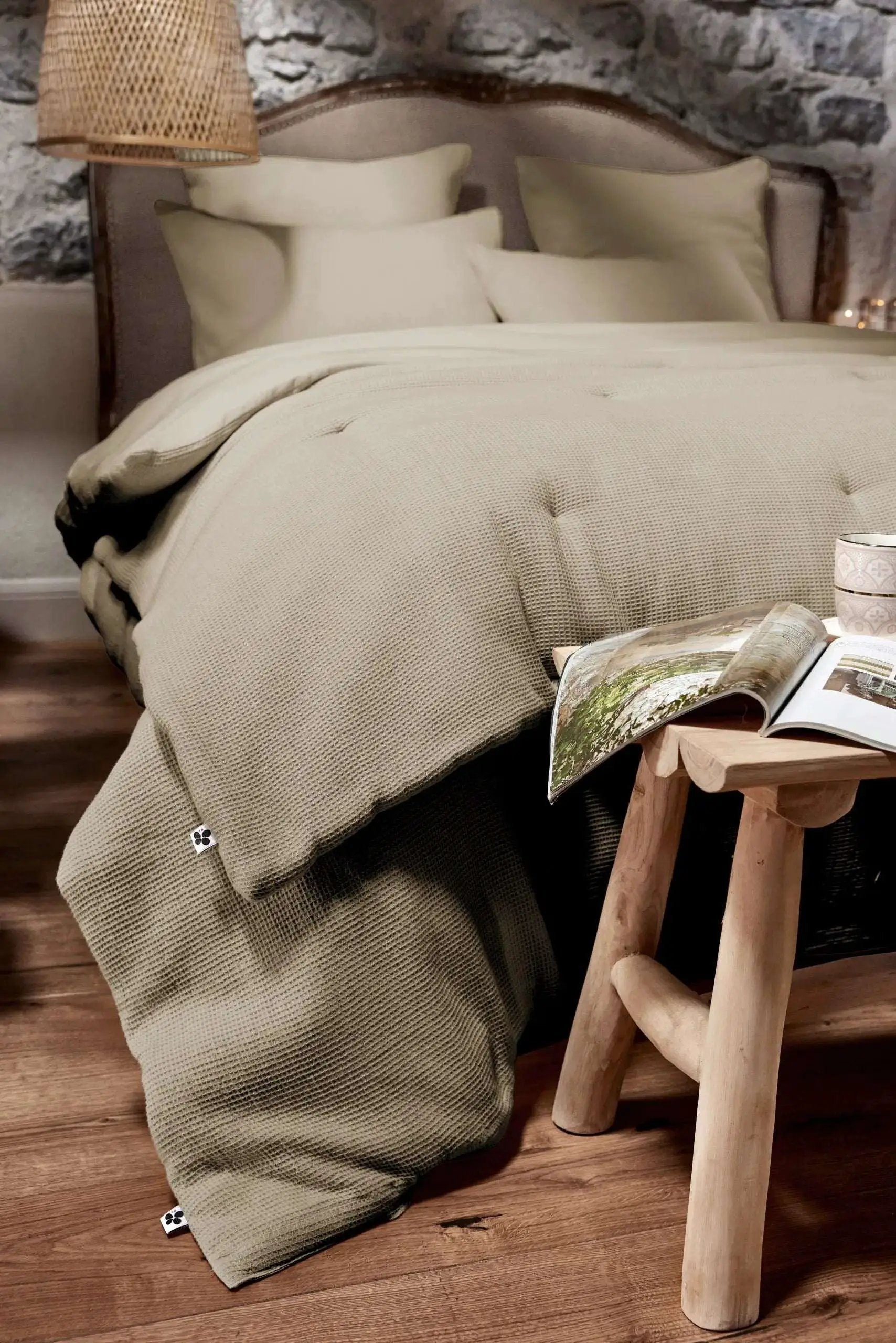 Bout de lit 90 x 200 cm Nid d'abeille uni ALMA Ficelle by L'effet papillon