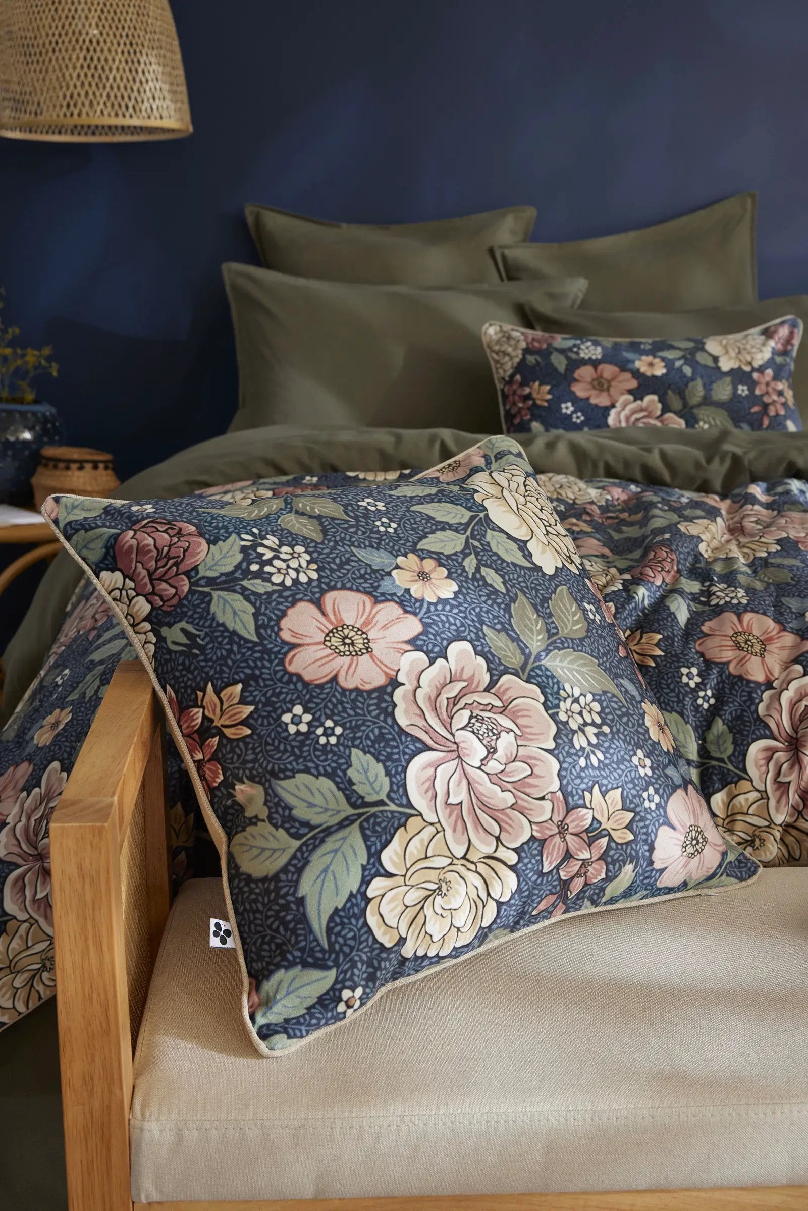 Coussin déhoussable 40 x 60 cm Velours imprimé AUGUSTINE by L'effet papillon