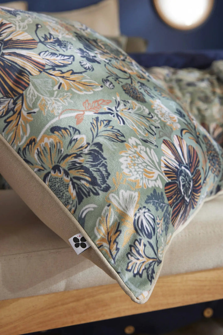 Coussin déhoussable 50 x 50 cm Velours imprimé ISALINE by L'effet papillon