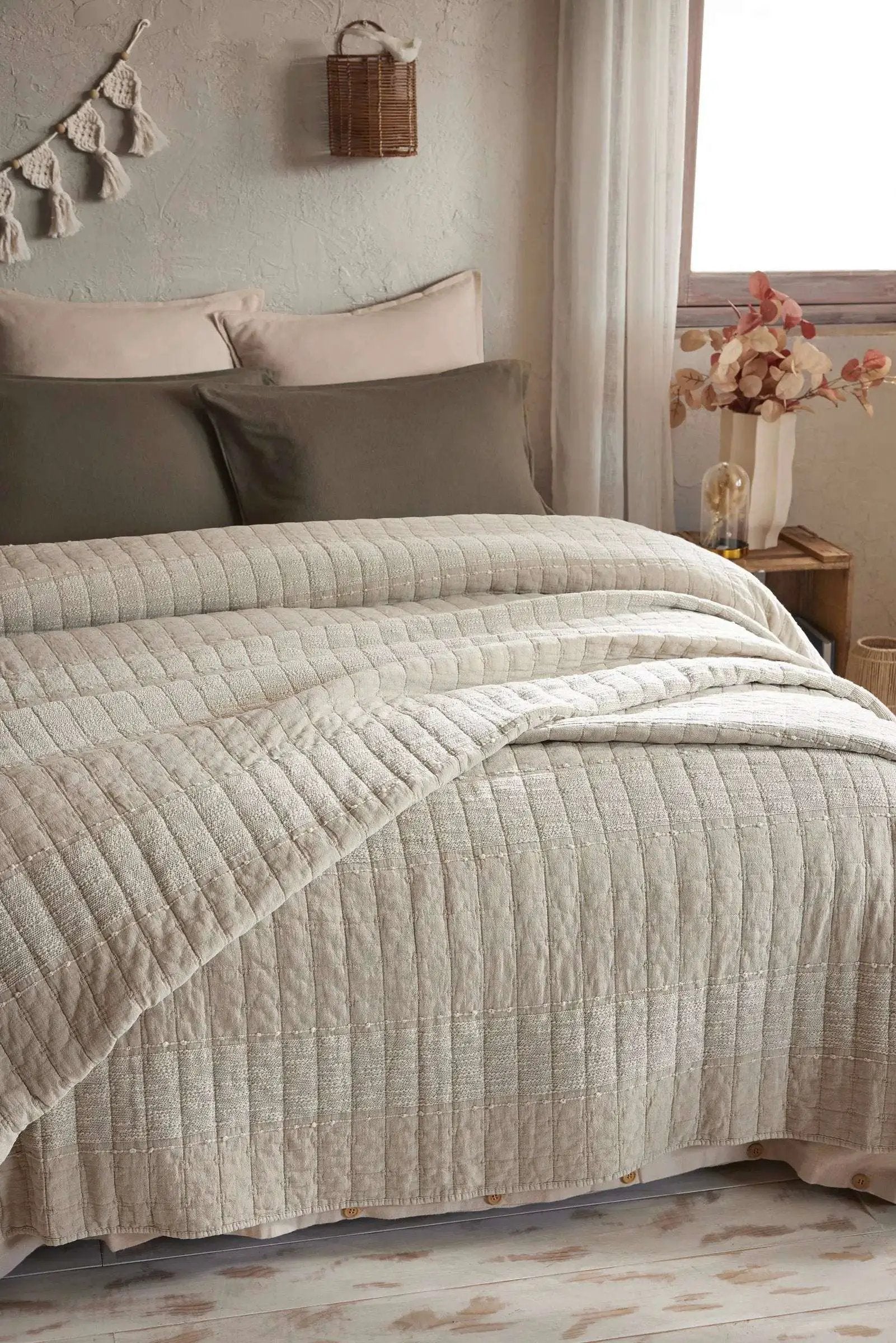 Jeté de lit 240 x 260 cm ZÉLIE Coton jacquard Sable by L'effet papillon