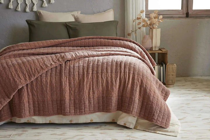 Jeté de lit 240 x 260 cm ZÉLIE Coton jacquard Terracotta by L'effet papillon