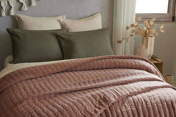 Jeté de lit 240 x 260 cm ZÉLIE Coton jacquard Terracotta by L'effet papillon