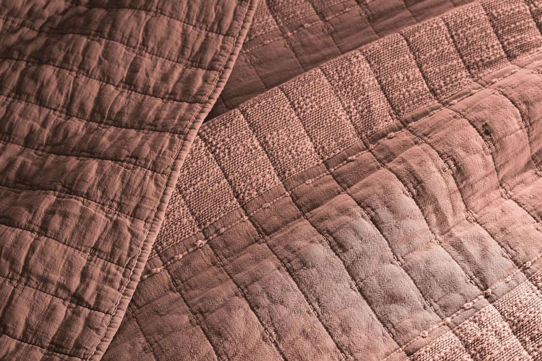 Jeté de lit 240 x 260 cm ZÉLIE Coton jacquard Terracotta by L'effet papillon