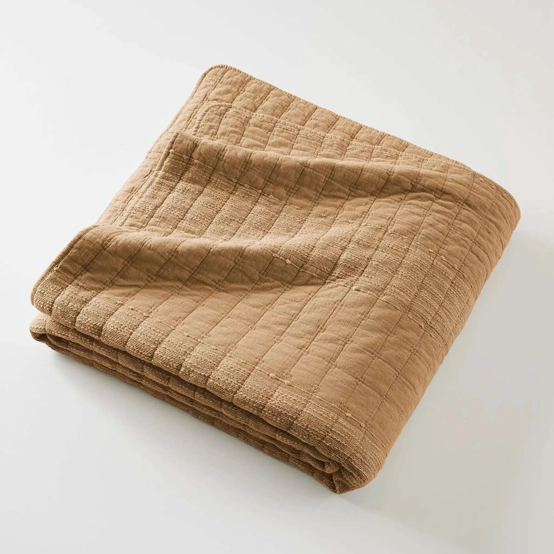 Jeté de lit 240 x 260 cm ZÉLIE Coton jacquard Camel by L'effet papillon