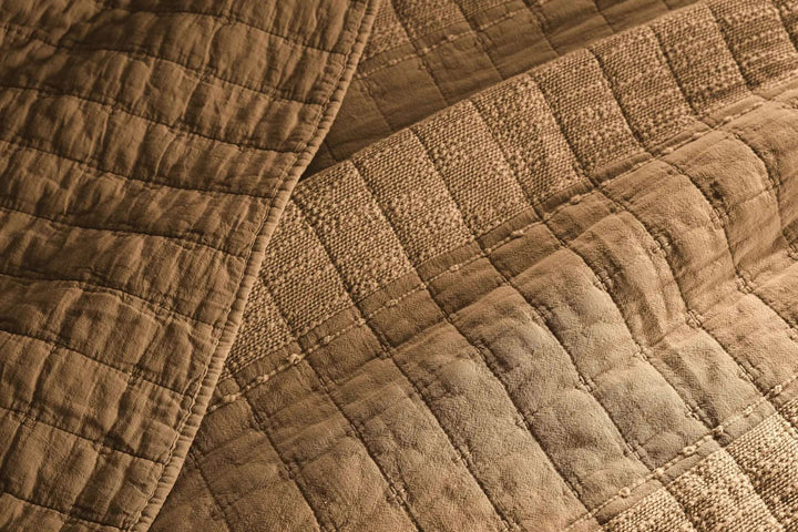 Jeté de lit 240 x 260 cm ZÉLIE Coton jacquard Camel by L'effet papillon