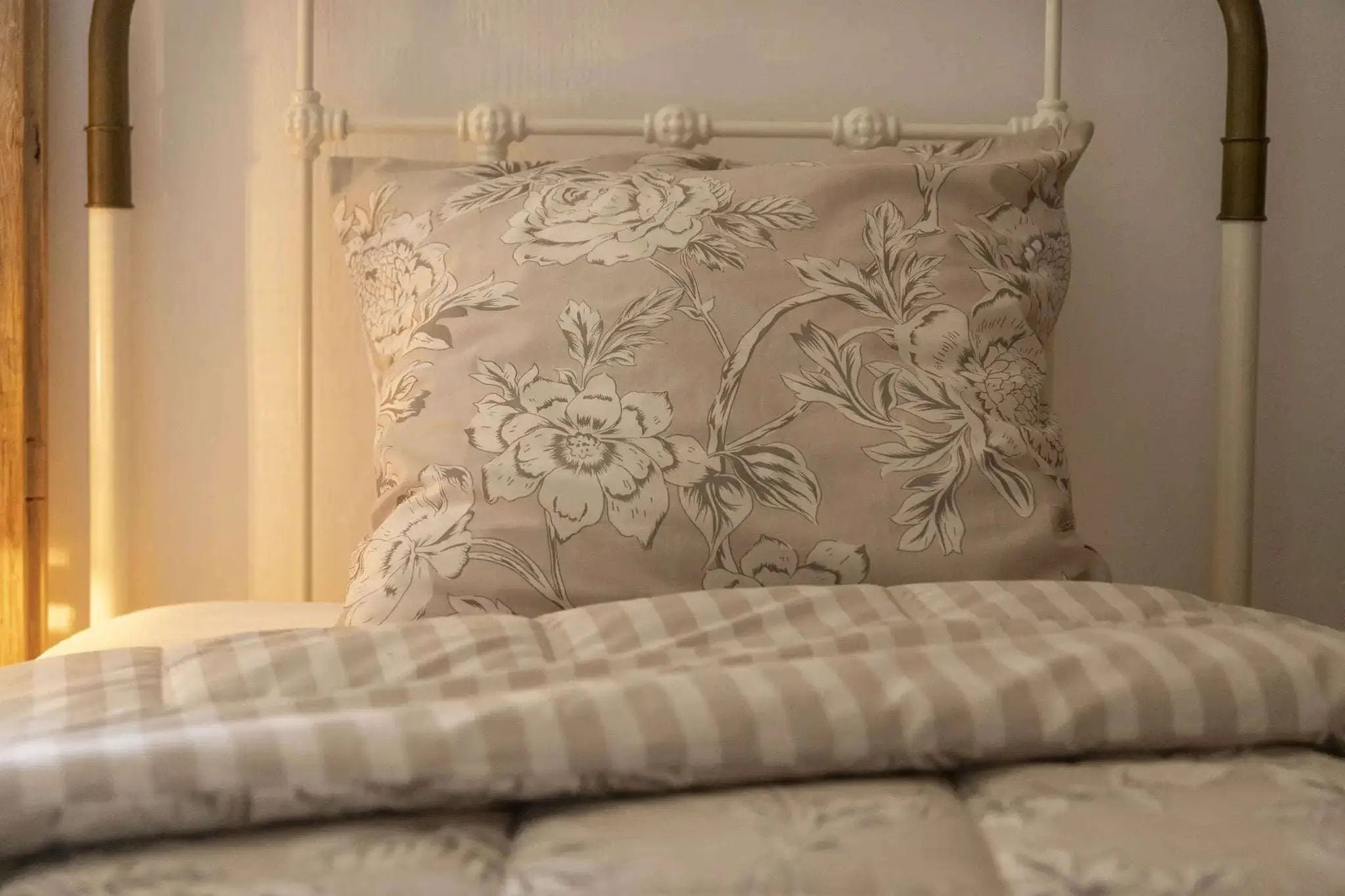 Couette imprimée 140 x 200 cm + 1 taie d'oreiller 63 x 63 cm Coton imprimé NORA by L'effet papillon