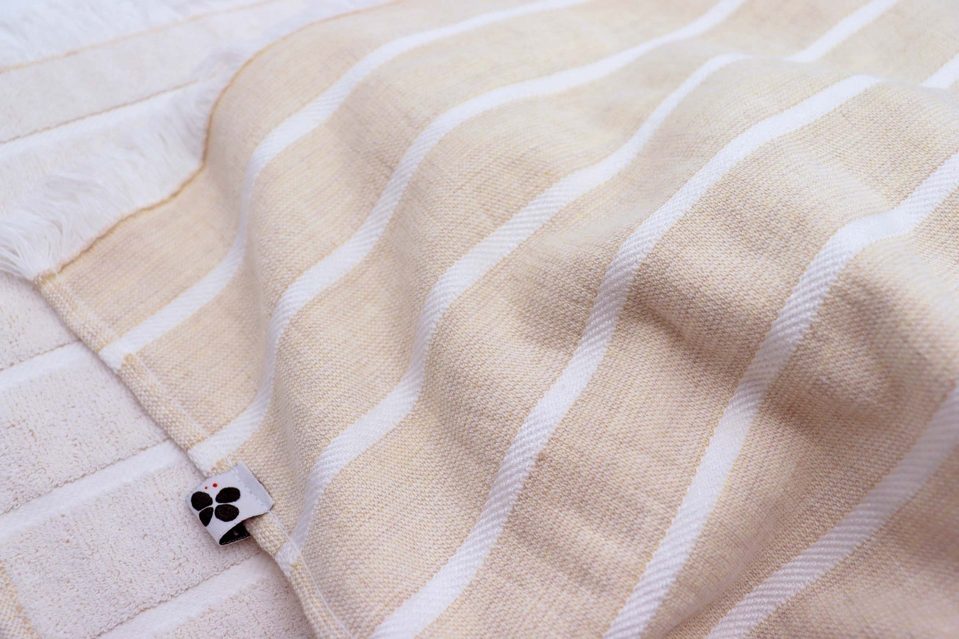Fouta double avec franges 180 x 180 cm Coton tissé teint + éponge NINO Sable