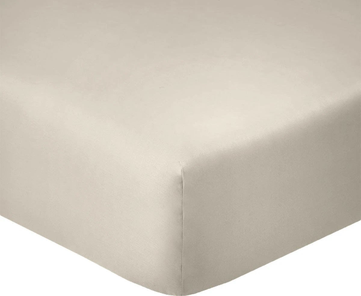 Drap housse bonnet 35cm 100% coton 57fils ivoire by BLANC PASSION