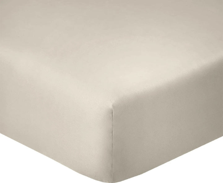 Drap housse bonnet 35cm 100% coton 57fils ivoire by BLANC PASSION