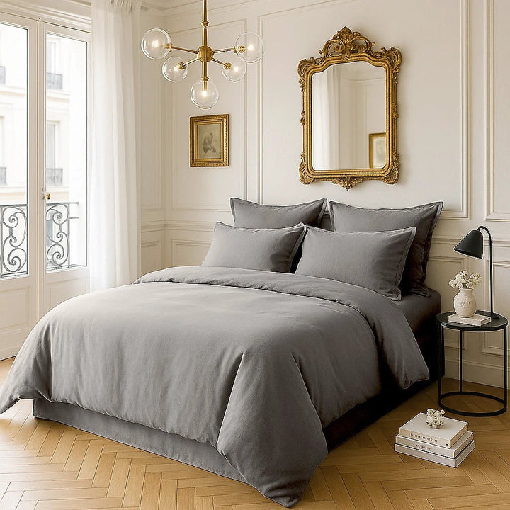 Drap housse bonnet:30cm 100% satin de coton 105 fils gris clair by Baton Rouge