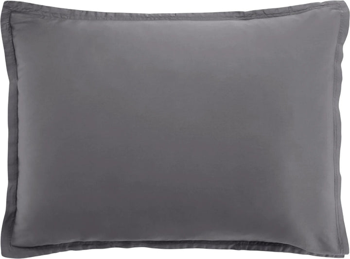Taie d'oreiller 100% satin de coton 105 fils gris fonce by Baton Rouge