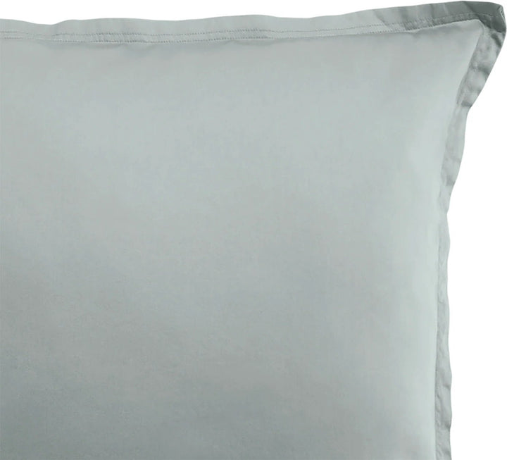 Taie d'oreiller 100% satin de coton 105 fils celadon by Baton Rouge