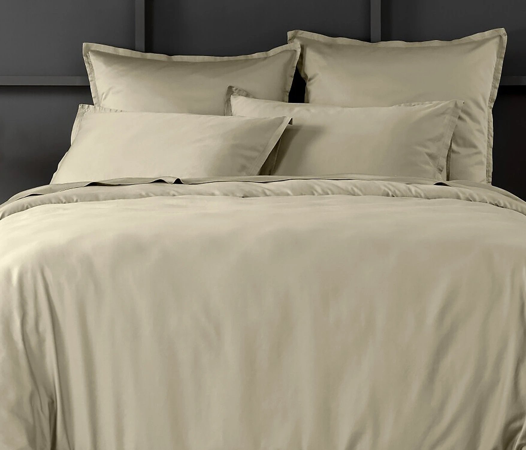 Taie d'oreiller 100% satin de coton 105 fils beige by Baton Rouge