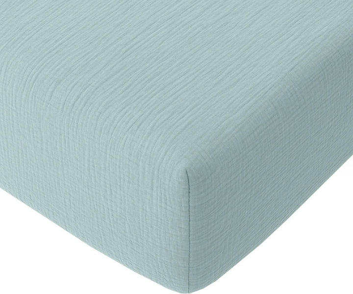 Drap housse bonnet:30cm 100% gaze de coton lavé bleu givrée by Baton Rouge