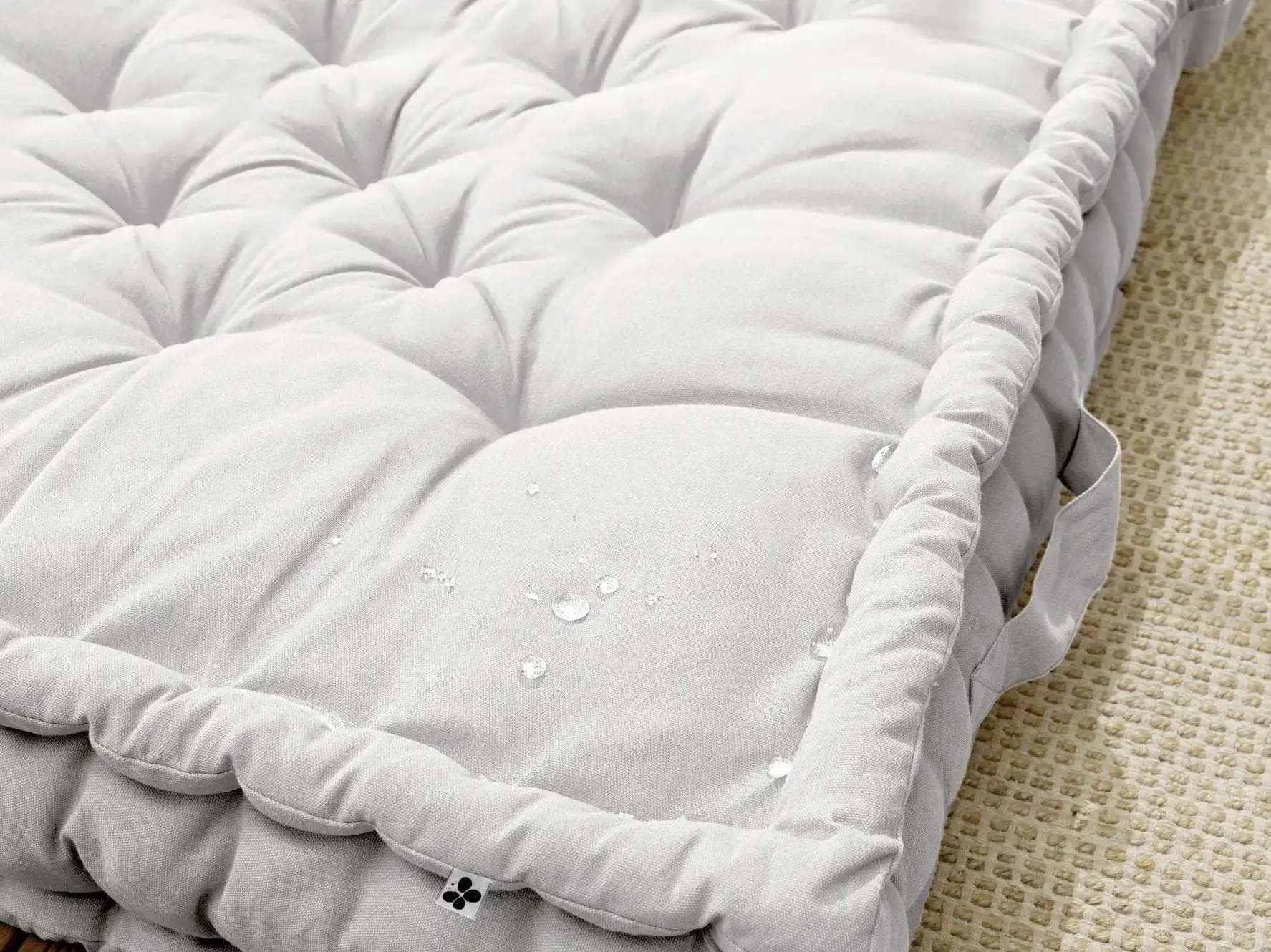 Coussin de sol 50 x 50 x 10 cm Coton uni KALA Nuage by L'effet papillon