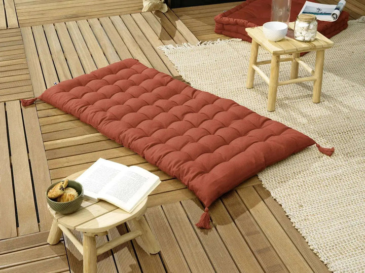 Matelas de sol avec pompons 60 x 120 cm Coton uni KALA Terracotta by L'effet papillon