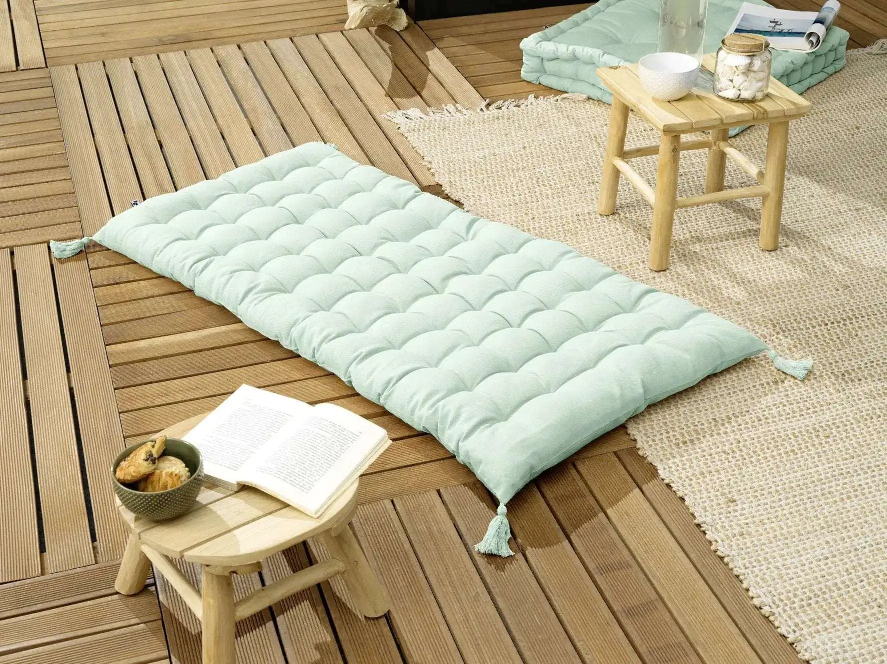 Matelas de sol avec pompons 60 x 120 cm Coton uni KALA Menthe by L'effet papillon
