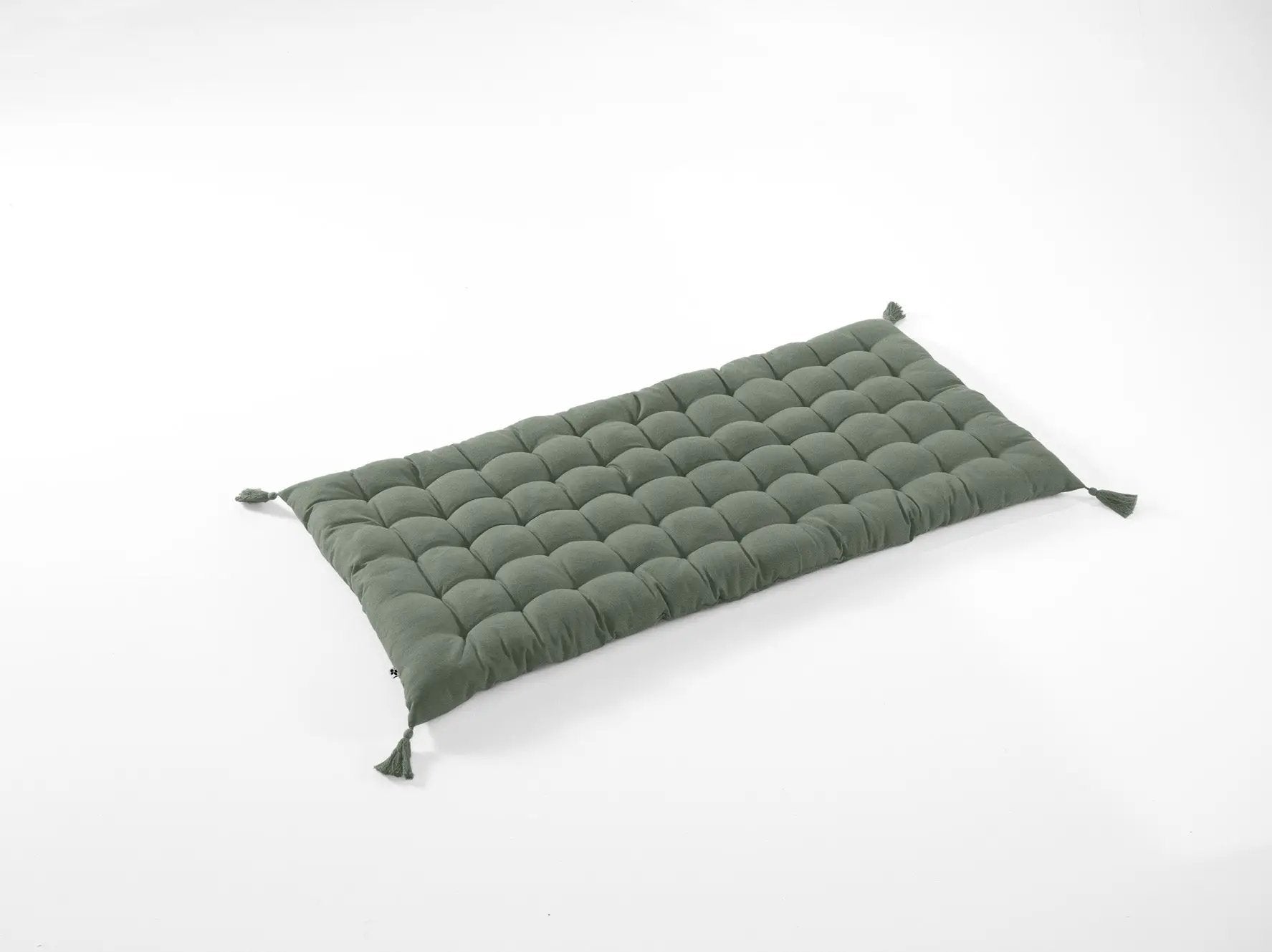 Matelas de sol avec pompons 60 x 120 cm Coton uni KALA Romarin by L'effet papillon