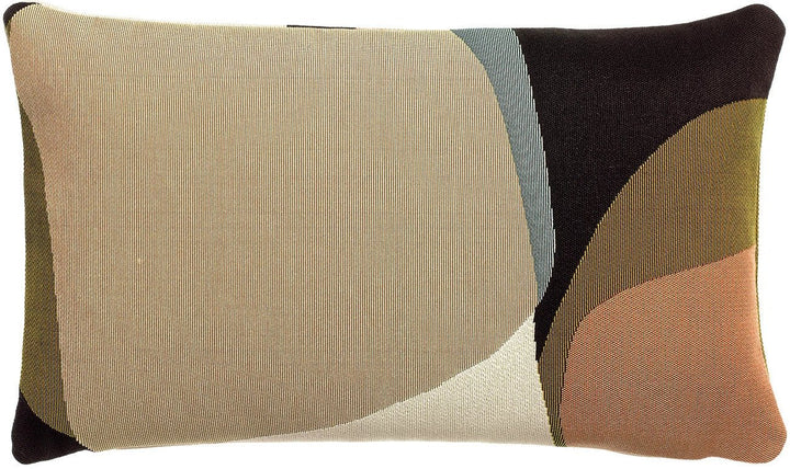 Coussin Leana outdoor Moka – usage intérieur sur canapé