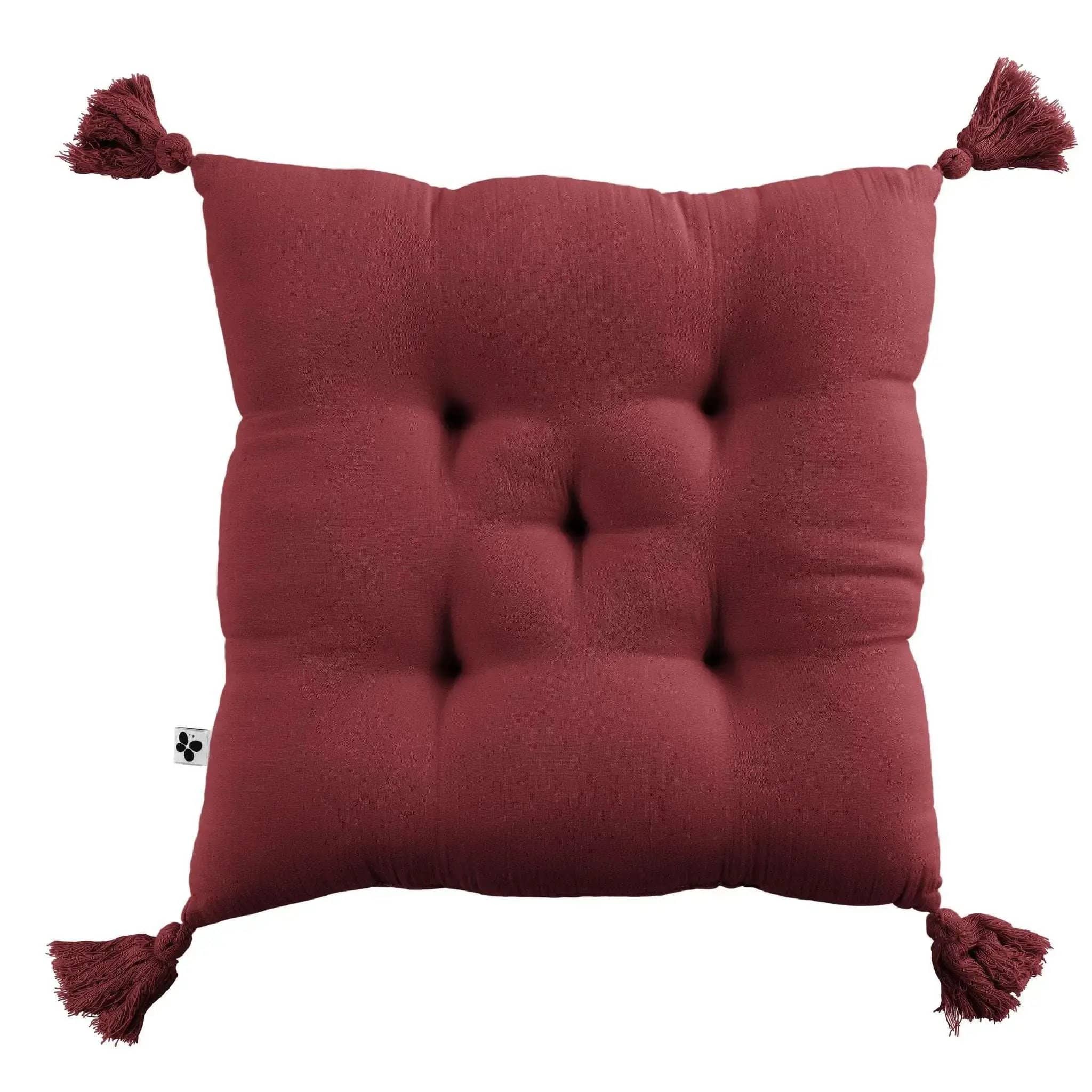 Coussin capitonné 5 points avec pompons 40 x 40 cm Gaze de coton unie GAÏA Lie de vin by L'effet papillon