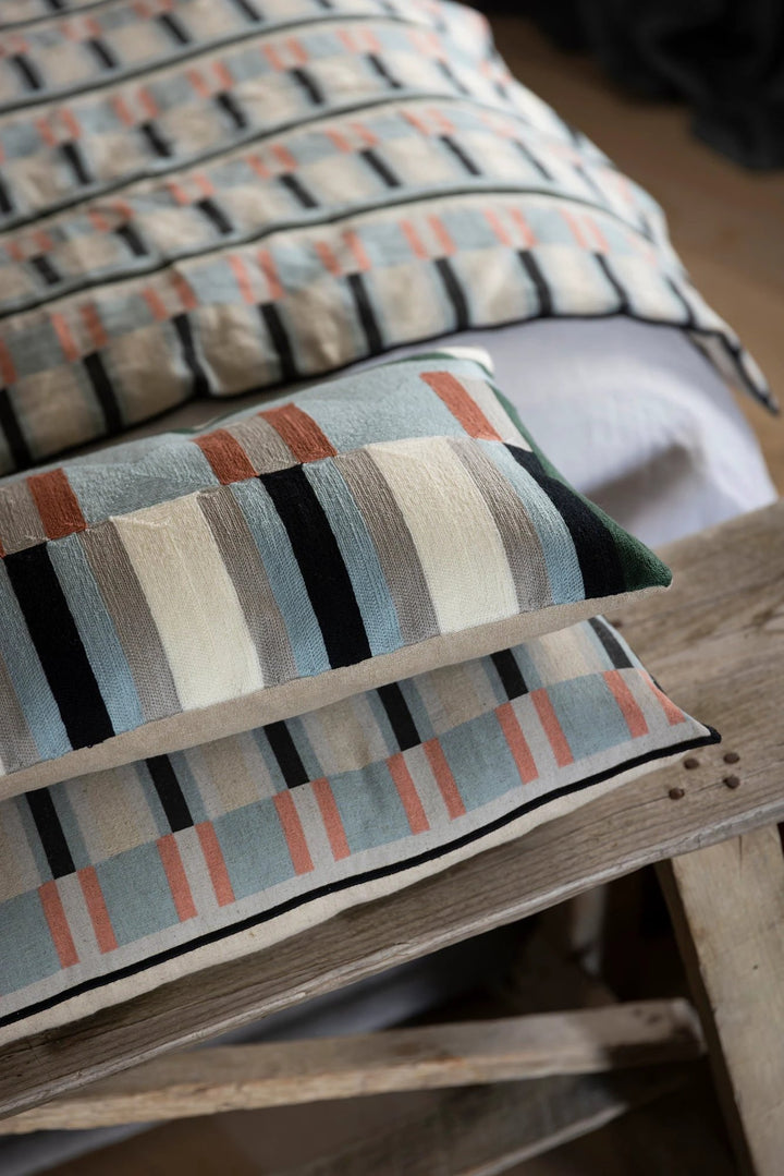 Coussin brodé Jason by Vivaraise