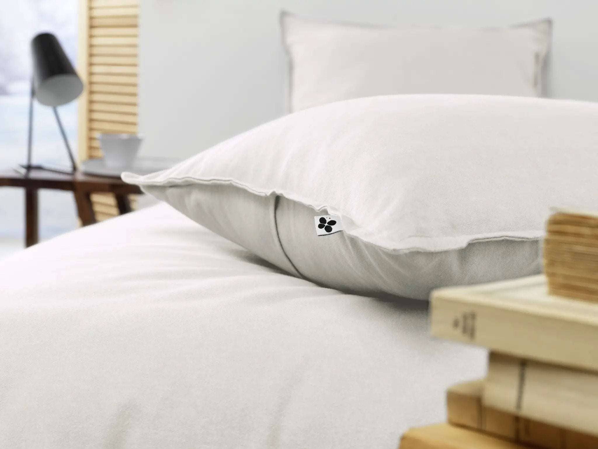 Taie d'oreiller 63 x 63 cm Flanelle unie CANDICE Neige by L'effet papillon