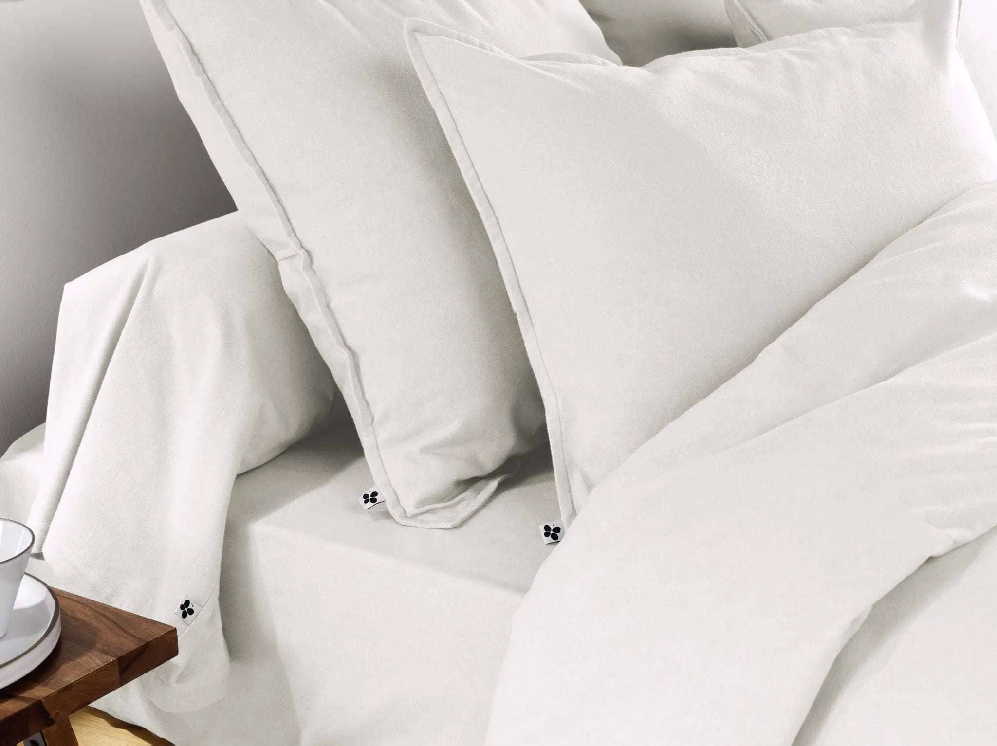 Taie d'oreiller 63 x 63 cm Flanelle unie CANDICE Neige by L'effet papillon