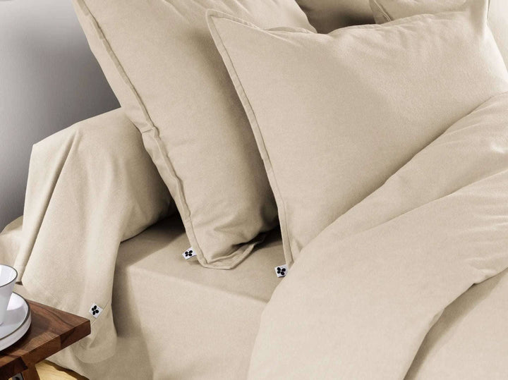 Taie d'oreiller 63 x 63 cm Flanelle unie CANDICE Sable by L'effet papillon