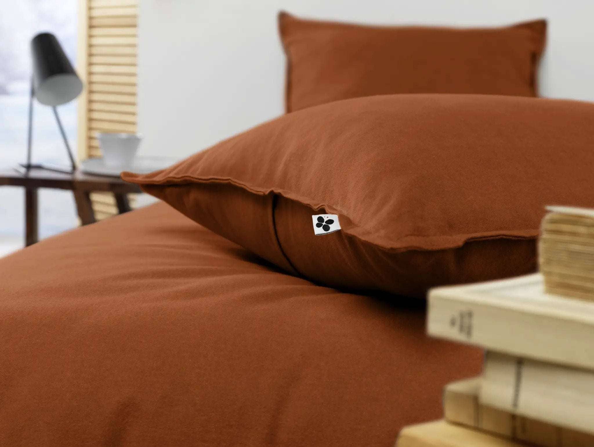 Taie d'oreiller 63 x 63 cm Flanelle unie CANDICE Tomette by L'effet papillon