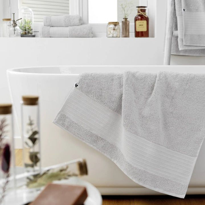 Serviette de douche 70 x 130 cm GARANCE Nuage by L'effet papillon