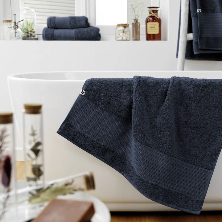 Serviette de douche 70 x 130 cm GARANCE Minuit by L'effet papillon