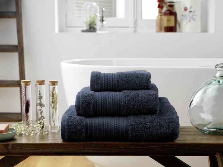 Serviette de douche 70 x 130 cm GARANCE Minuit by L'effet papillon