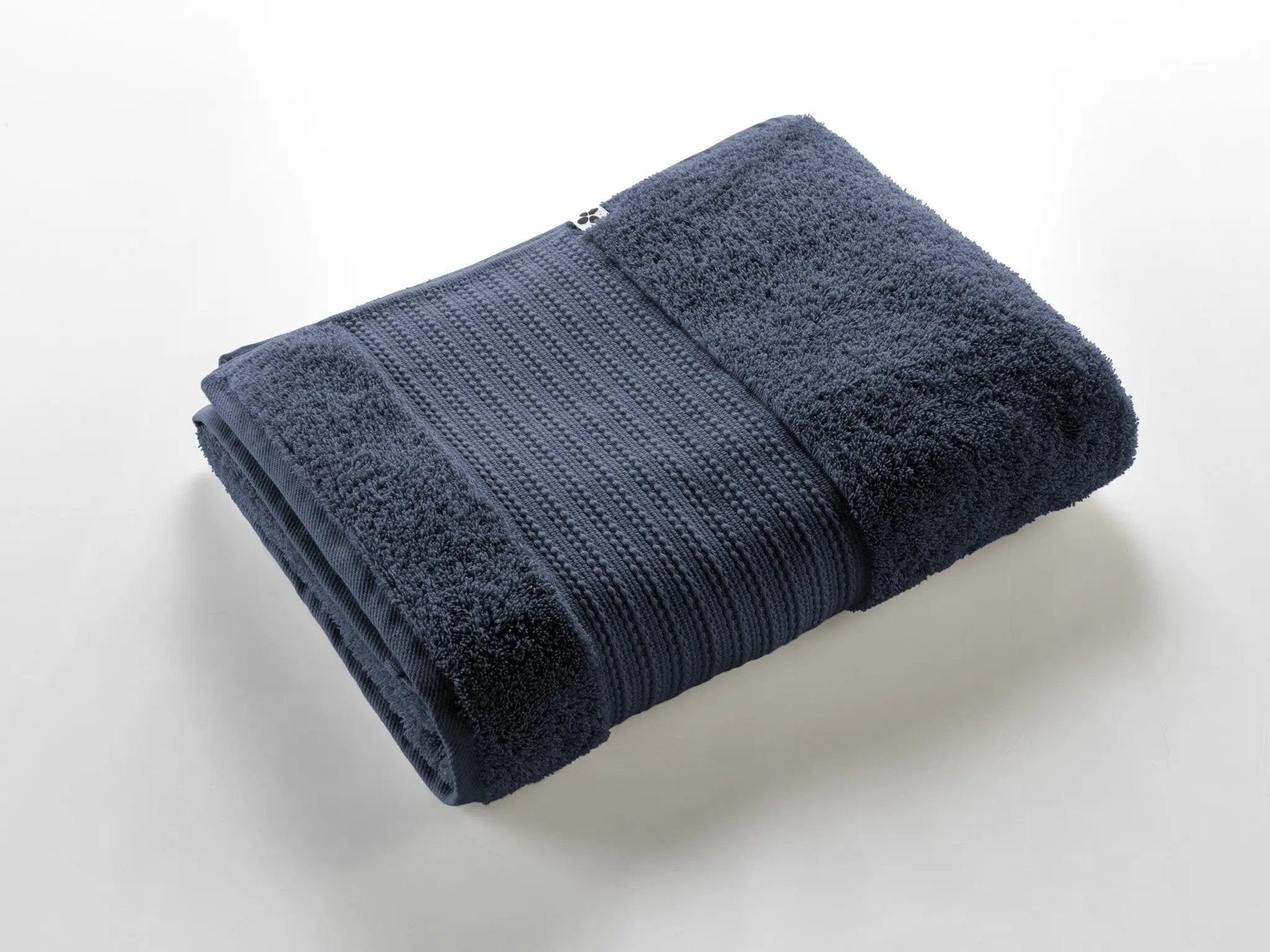 Serviette de bain 90 x 150 cm GARANCE Minuit by L'effet papillon