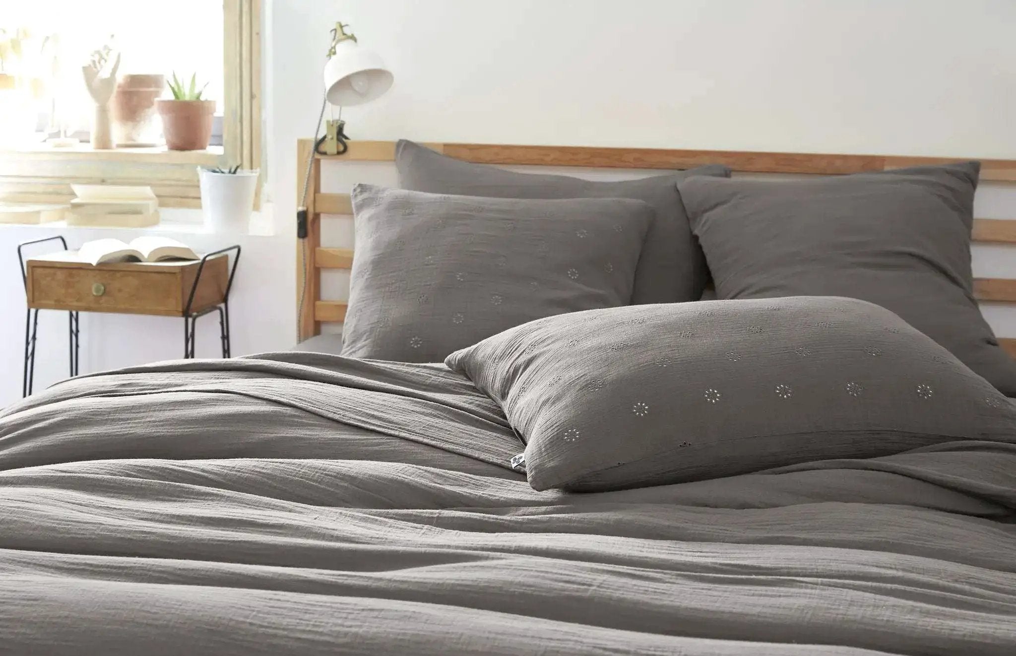 Taie d'oreiller Gaze de coton GAÏA BOHO Granit by L'effet papillon
