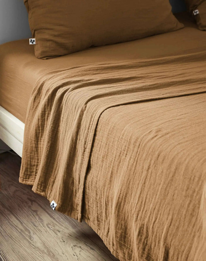 Drap plat 240 x 300 cm Gaze de coton unie GAÏA Camel by L'effet papillon