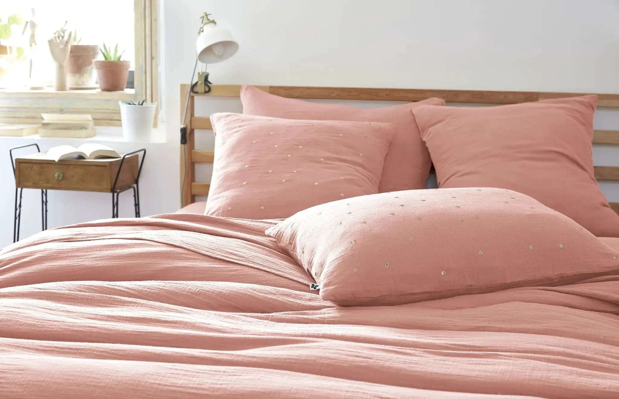 Taie d'oreiller Gaze de coton GAÏA CHIC Rose pêche by L'effet papillon