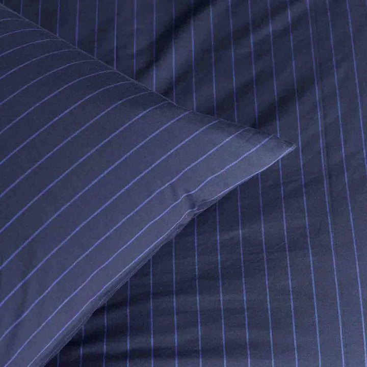 Taie d'oreiller Line Blue by La Cerise sur le Gâteau