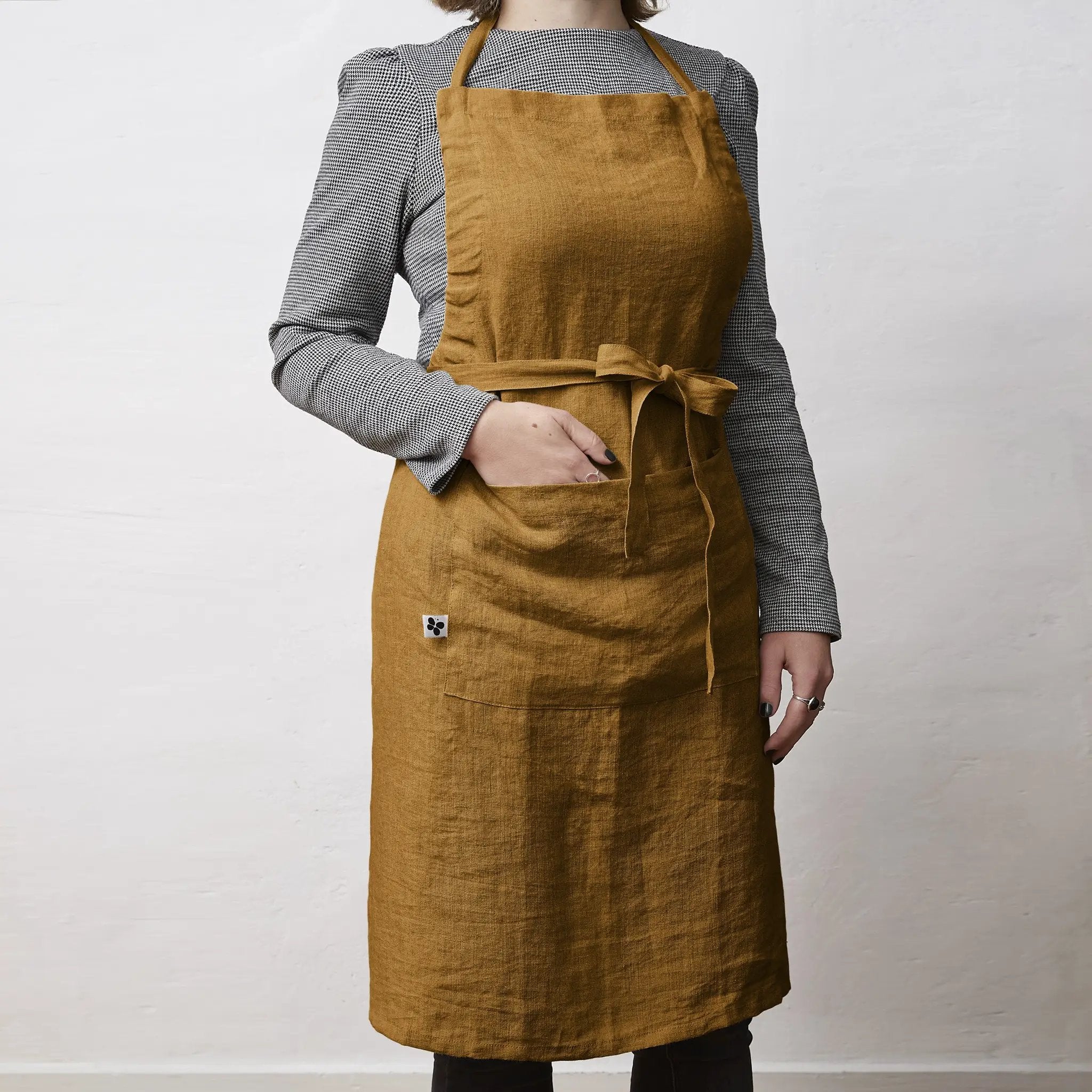Tablier ajustable lin lavé 70 x 85 cm SOLINE Caramel by L'effet papillon