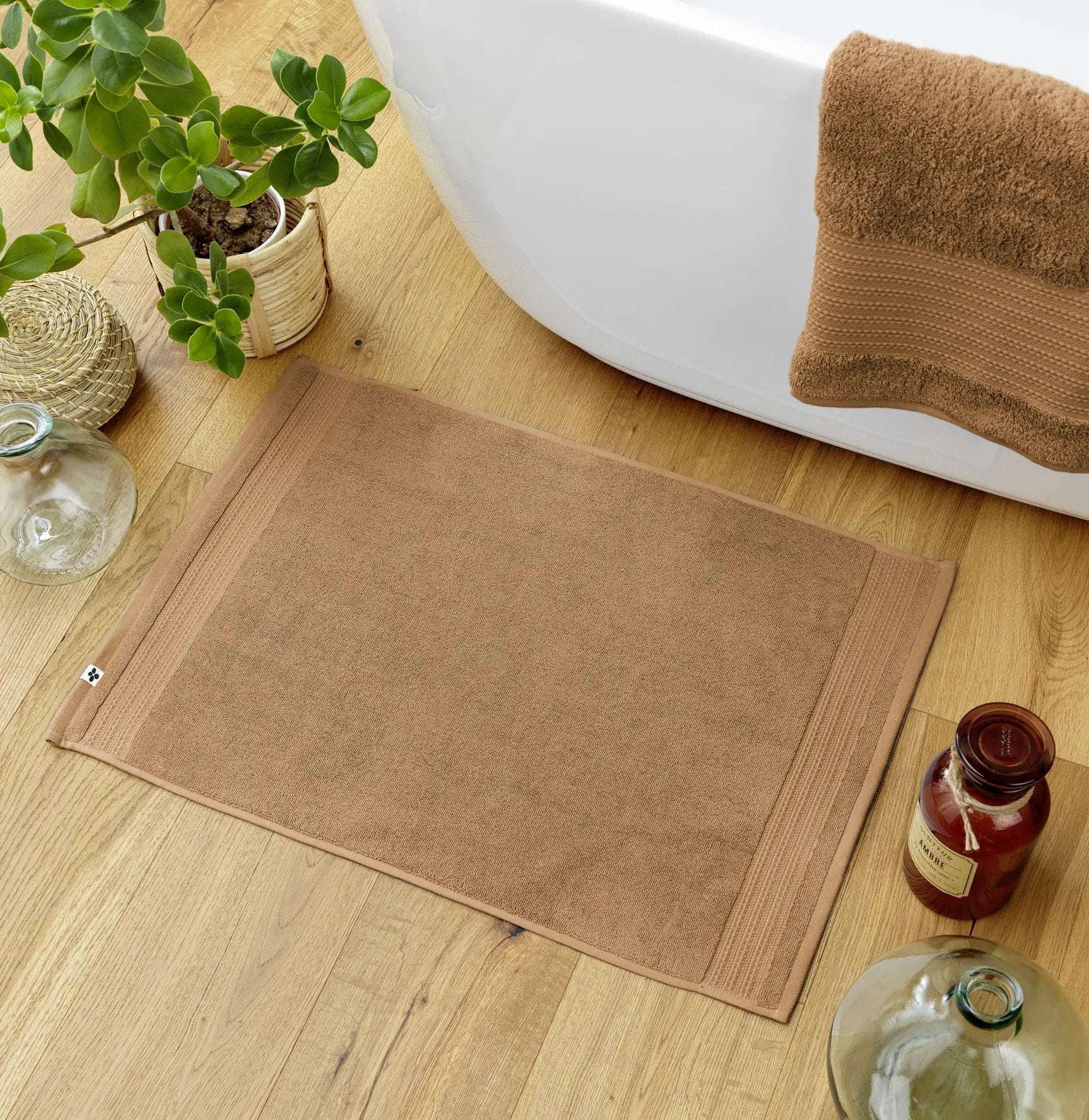 Tapis de bain 50 x 70 cm GARANCE Camel by L'effet papillon