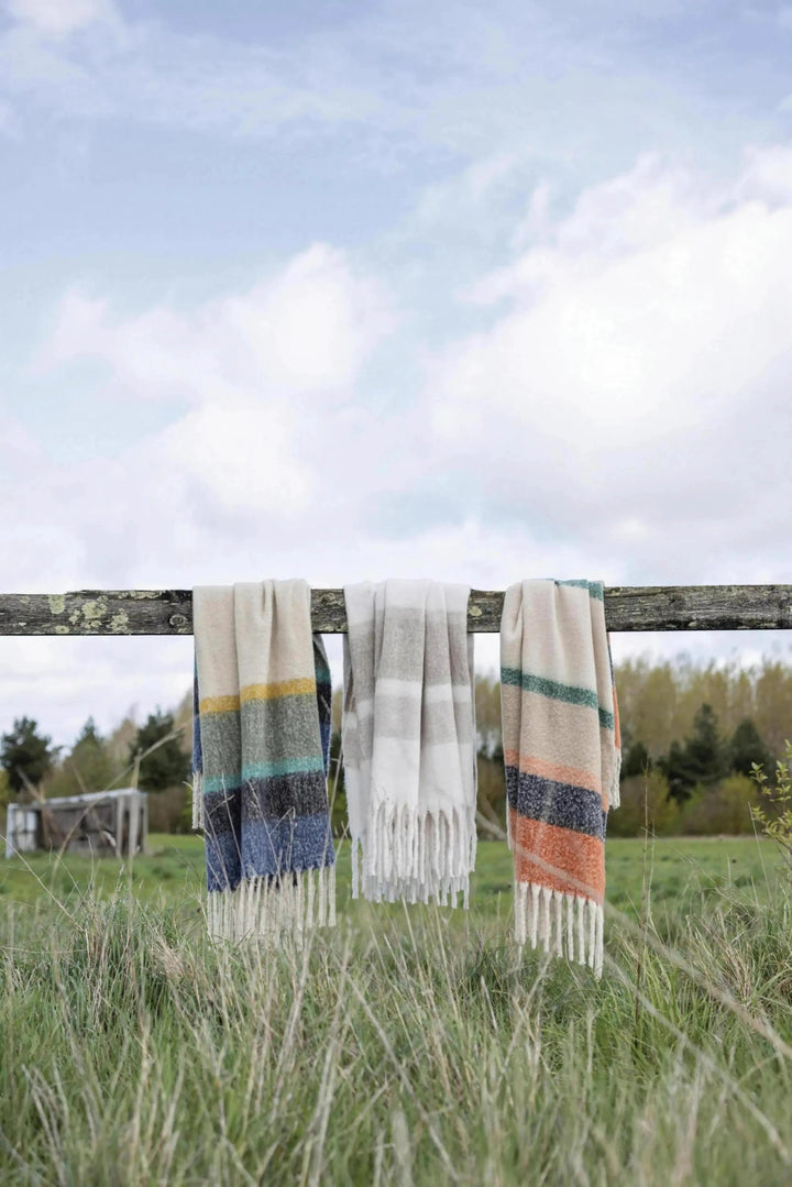 Plaid rayé recyclé Isabel 130 x 160 by Vivaraise