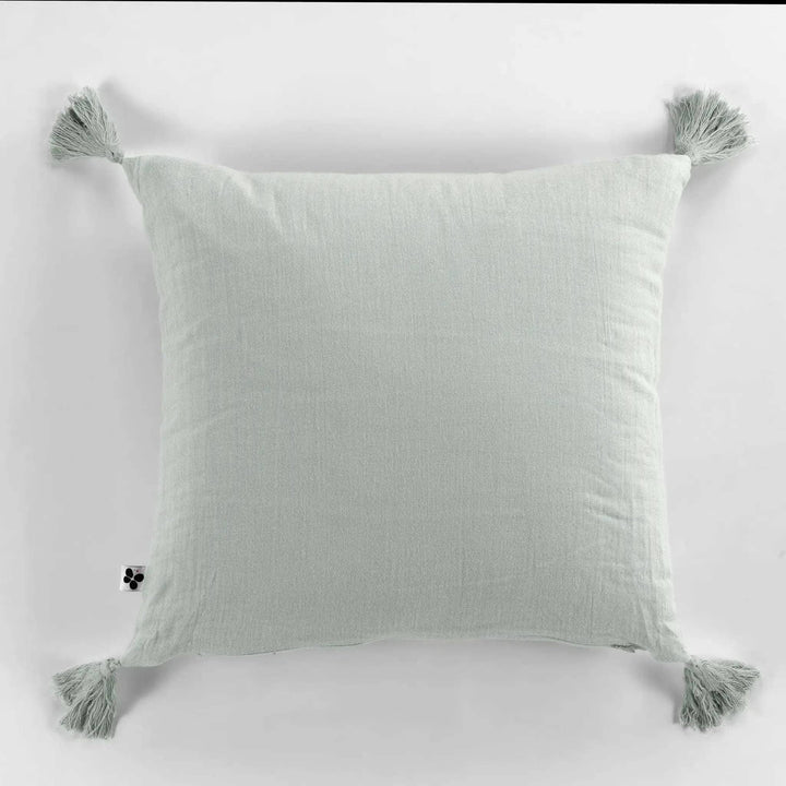 Coussin déhoussable avec pompons 40 x 40 cm Gaze de coton unie GAÏA Eucalyptus by L'effet papillon