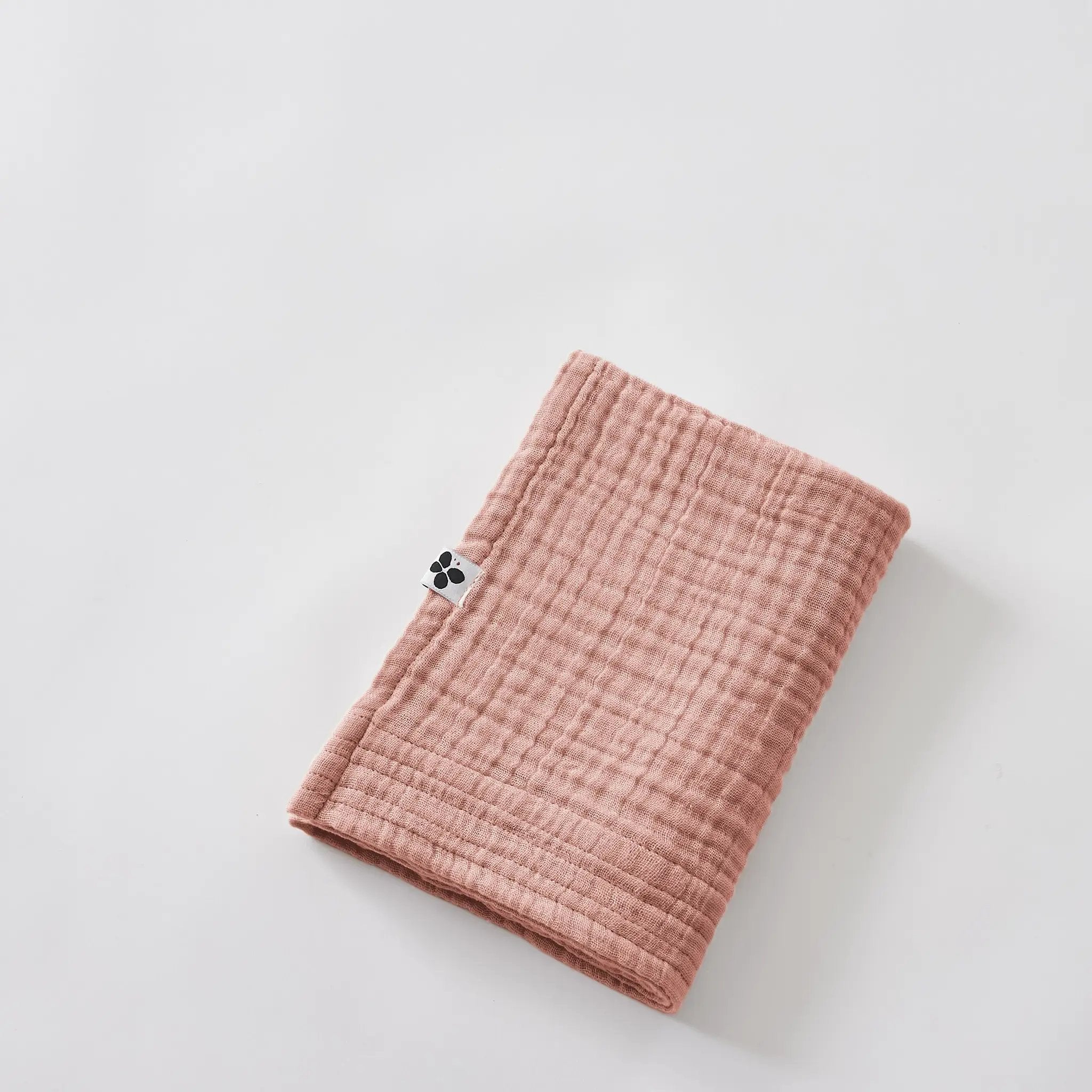 Serviette de toilette 50 x 90 cm Gaze de coton unie GAÏA Rose pêche by L'effet papillon