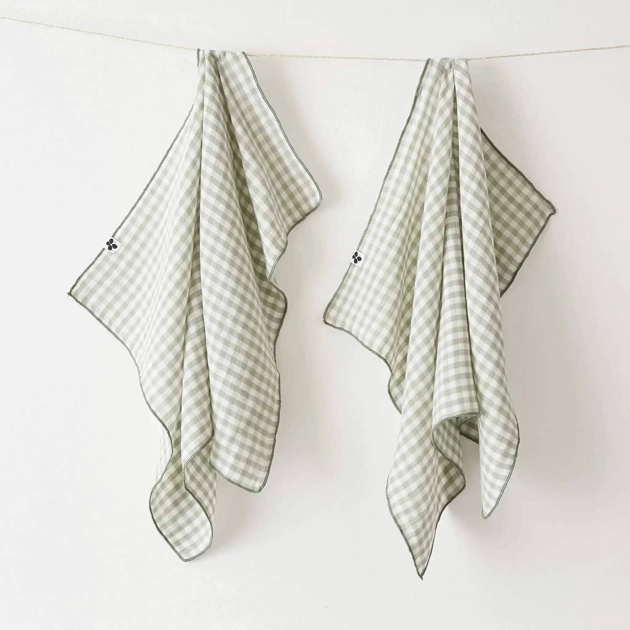 Lot de 2 essuie-mains 50 x 70 cm Gaze de coton tissée teinte VICKIE Eucalyptus by L'effet papillon