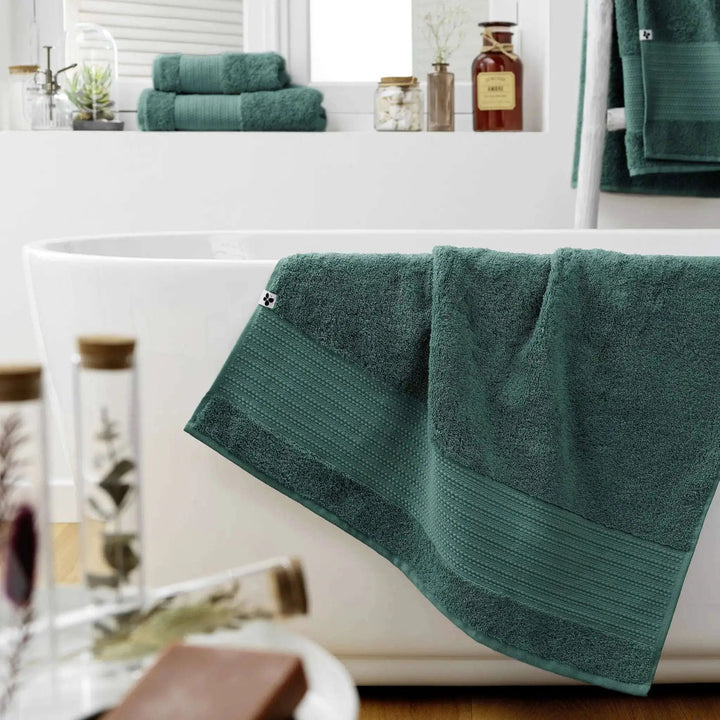 Drap de douche 70 x 130 cm Éponge unie GARANCE Emeraude by L'effet papillon