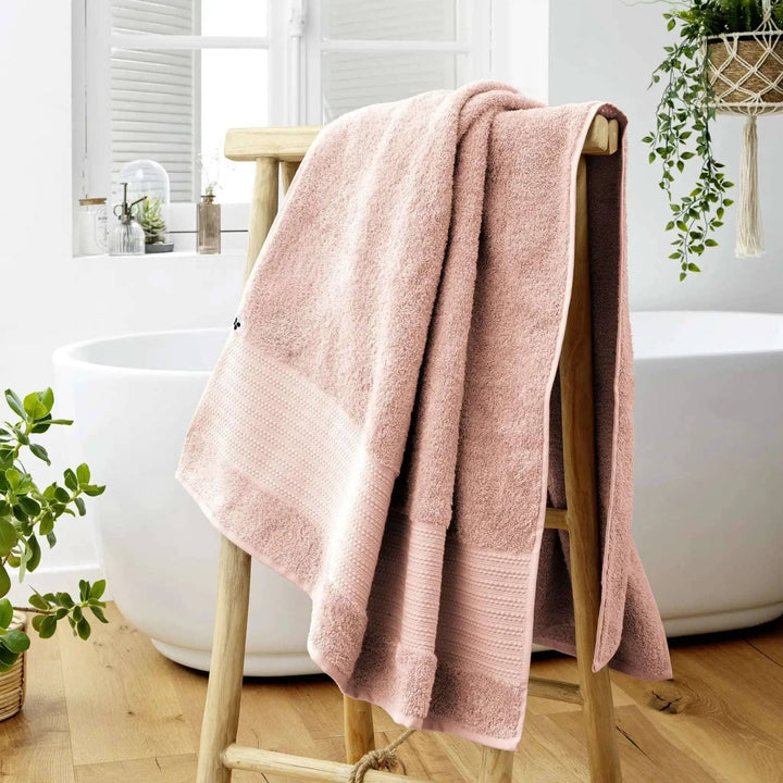 Drap de bain 90 x 150 cm Éponge unie GARANCE Rose poudré by L'effet papillon