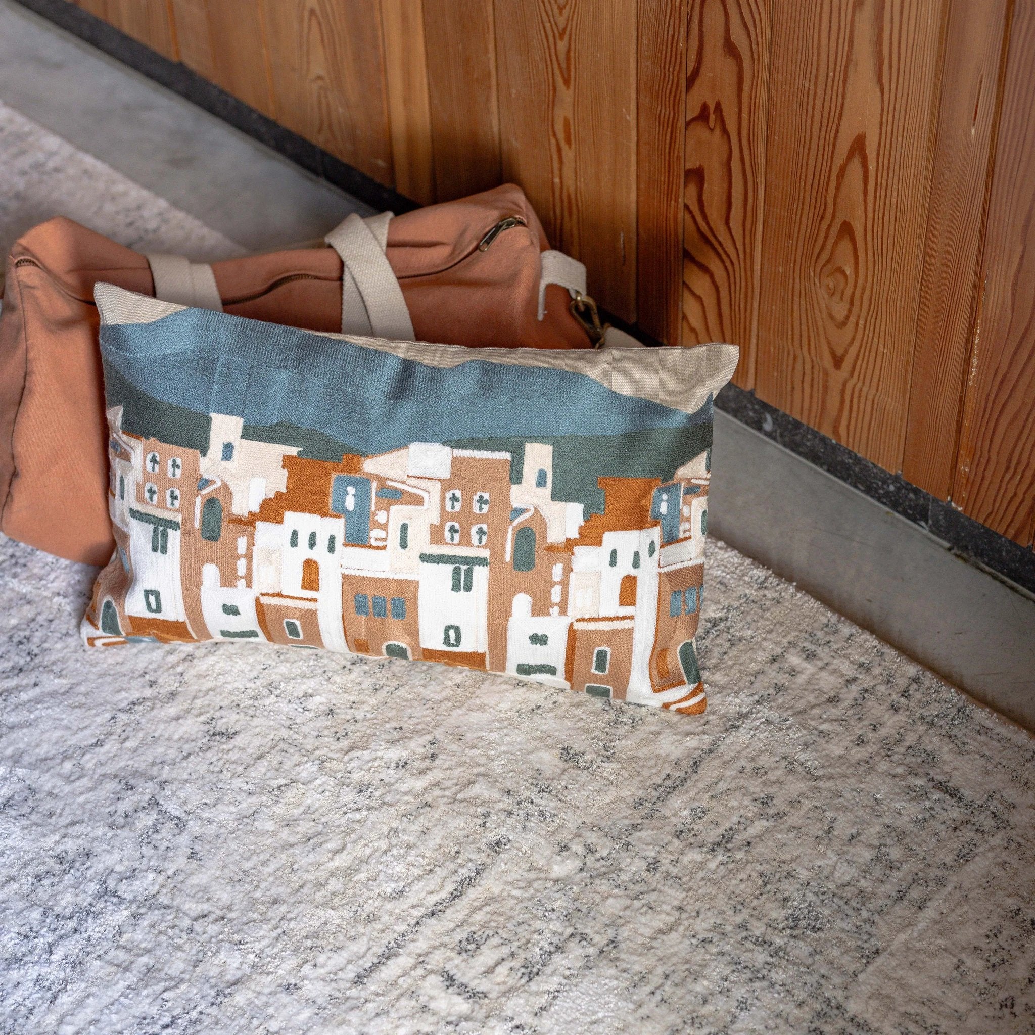 Coussin brodé Elie by Vivaraise