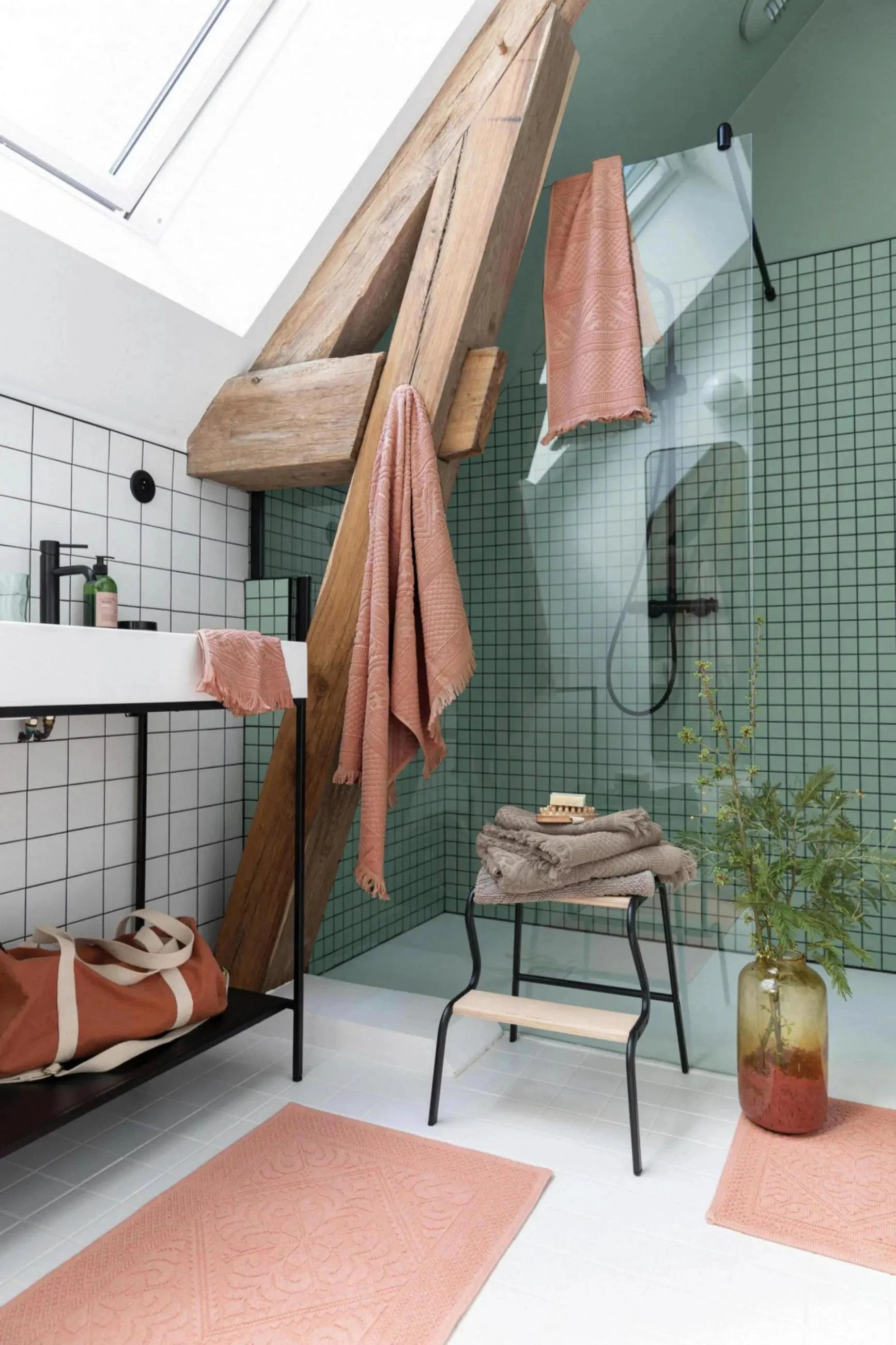 Serviette de Toilette Zoé by Vivaraise
