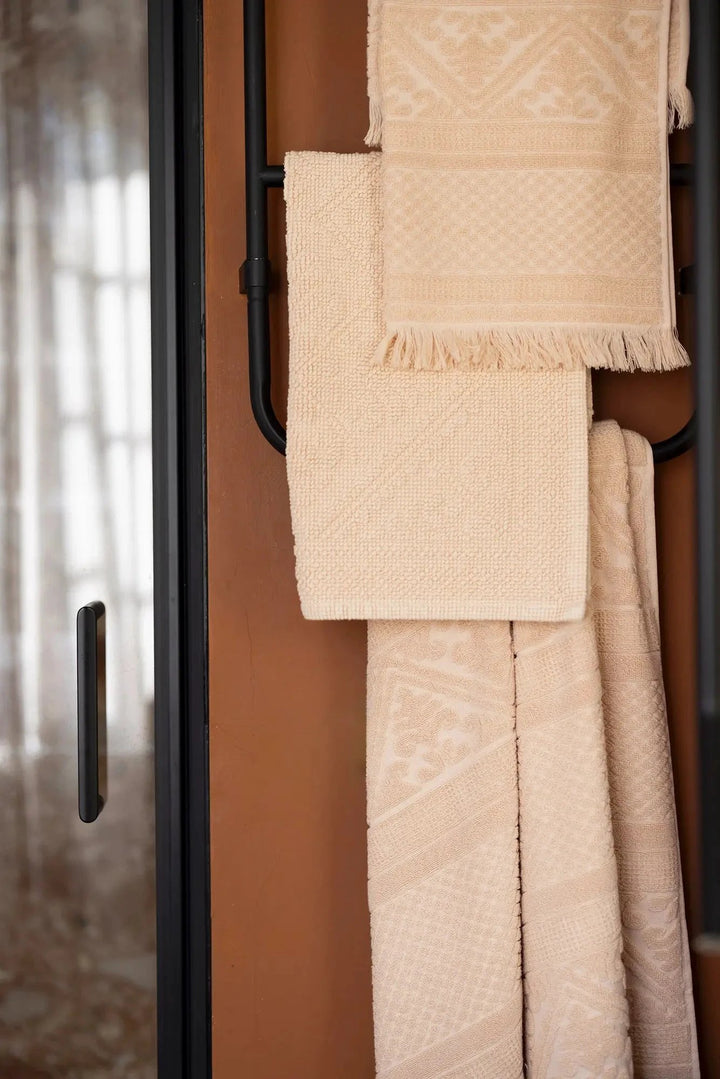 Serviette de Toilette Zoé by Vivaraise
